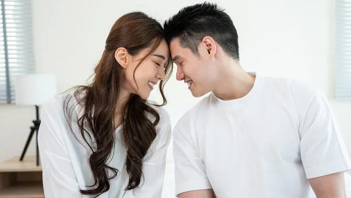 Pasangan yang Berjodoh Lebih Sering Memiliki Wajah Mirip, Begini Alasannya!