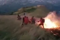 Kebakaran di Gunung Mojikertojpeg