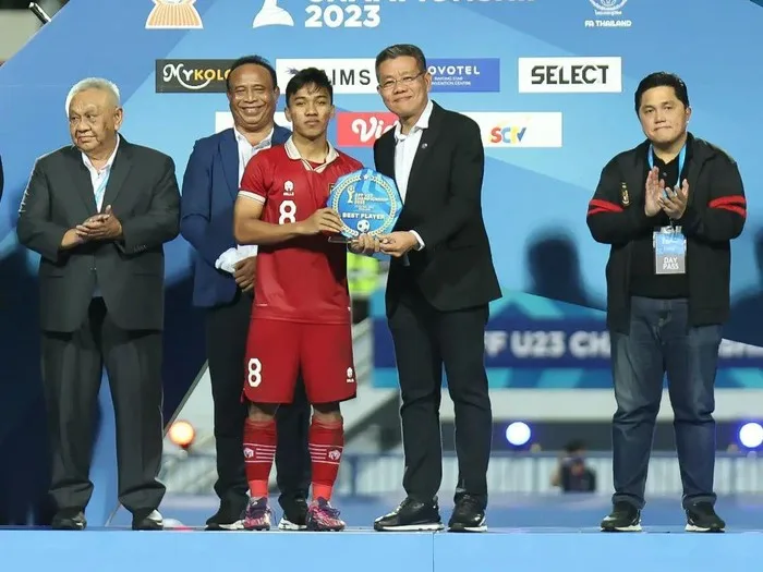 Pemain Arema FC Raih Penghargaan Pemain Terbaik Piala AFF U-23 2023