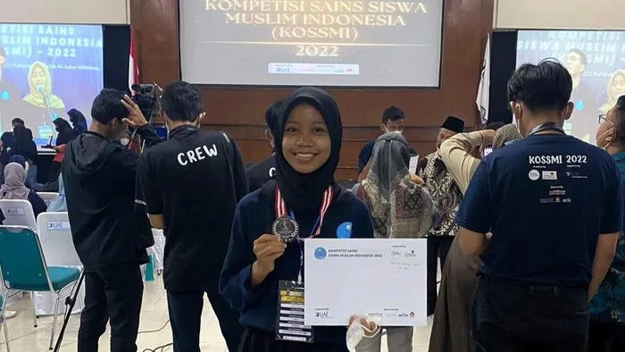 Anak Petani Ponorogo Raih Mimpi Kuliah di Luar Negeri, Lolos di 6 Kampus Sekaligus