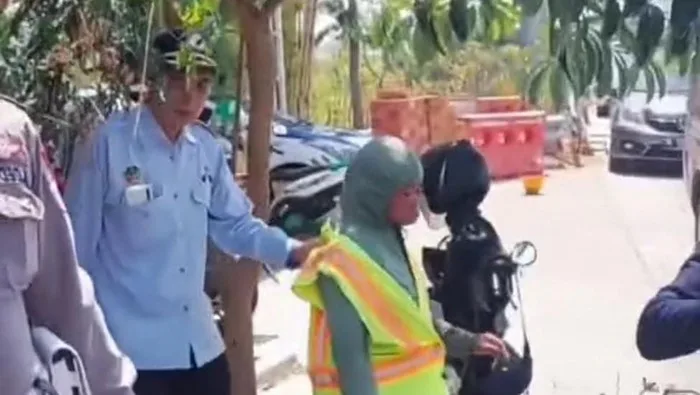 Pengemis Penggedor Mobil di Exit Tol Madiun Diamankan