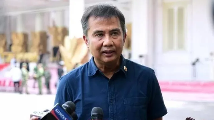 Bey Machmudin resmi menjabat sebagai Pj Gubernur Jawa Barat menggantikan Gubernur Jawa Barat periode 2018-2023, Ridwan Kamil, yang purnatugas pada Selasa (5/9).