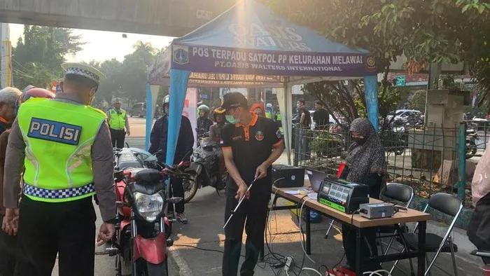 Tilang Emisi Belum Diterapkan di Surabaya