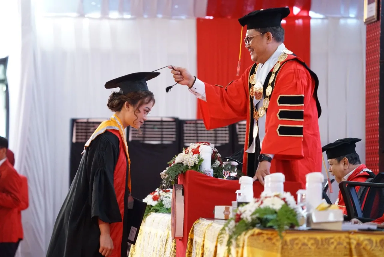 Untag Gelar Wisuda ke-127