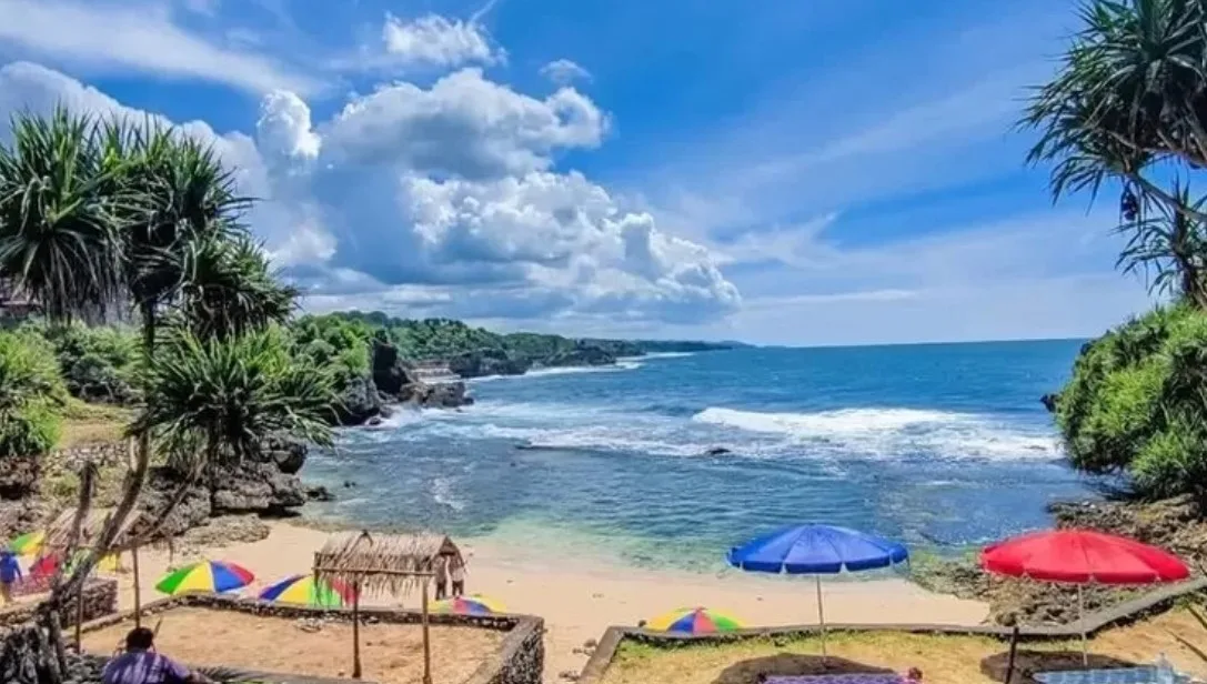 Pesona Eksotis 10 Wisata Pantai di Gunung Kidul