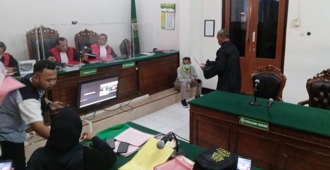 Kapolsek Benowo Ditabrak Motor Saat Razia