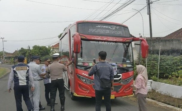 Puluhan Bus Terjaring Razia Ramp Check di Tulungagung