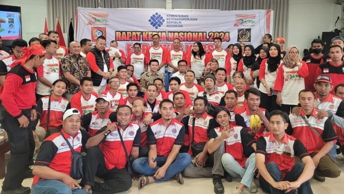 Emil Dardak Dapat Dukungan KSBSI untuk Pilgub Jatim 2024