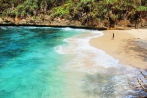 Pantai Banyu Meneng