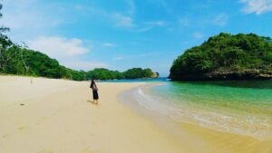 Pantai Kedung Celeng
