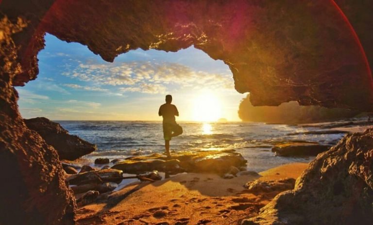 Pantai Seling Ombo: Destinasi Liburan yang Wajib Dikunjungi