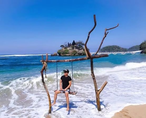 Pantai Ungapan: Destinasi Favorit Para Pecinta Alam