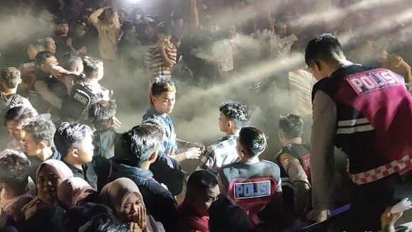 Peluncuran Tahapan Pemilihan Bupati Probolinggo Bubar Tawuran, 10 Orang Diamankan!