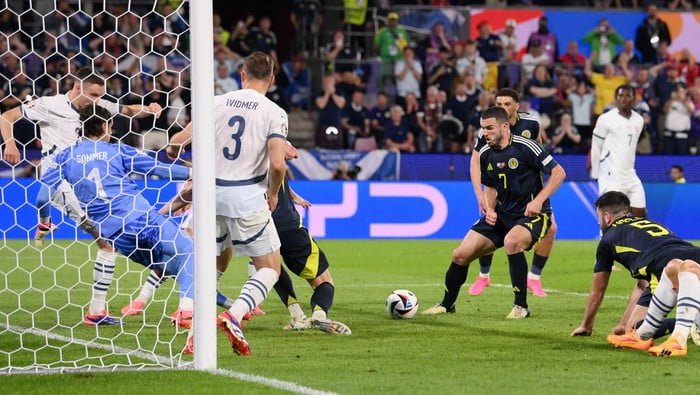 Duel Skotlandia vs Swiss Panas! Gol Dramatis di Menit Akhir Dianulir