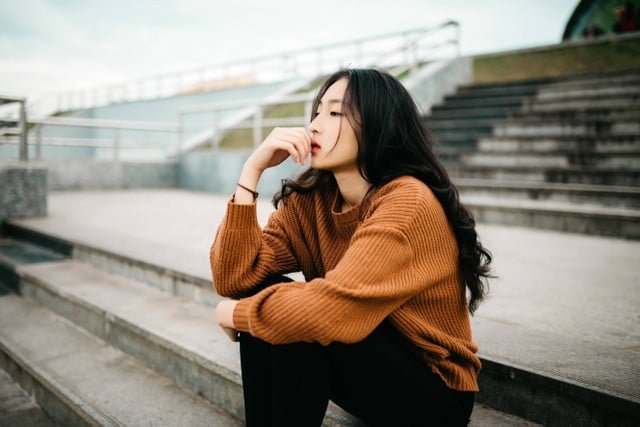 Gak Usah Pusing Lagi, Ini Cara agar Tidak Overthinking ke Pacar