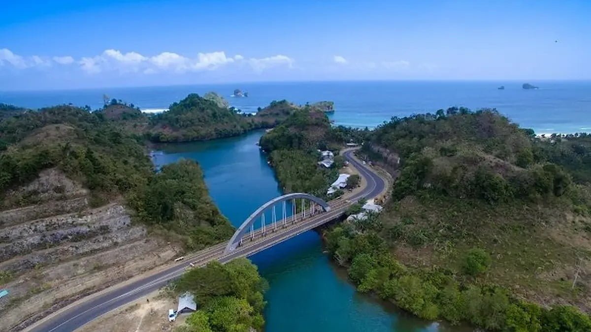 Pantai Bajulmati: Keindahan Alam yang Menanti untuk Dijelajahi