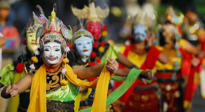 Tari Topeng Malangan: Tarian Tradisional dengan Karakter Mengagumkan