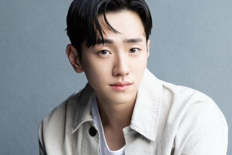 3 Fakta Nam Yoon Su Donorin Ginjal Buat Ayahnya