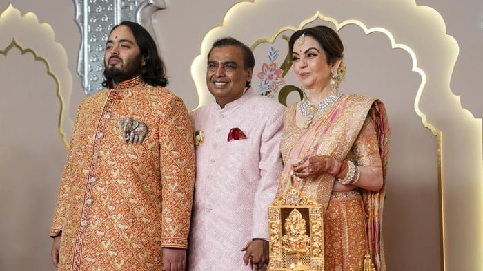 Bros Berlian Gajah yang Dikenakan Anant Ambani Menyita Perhatian, Segini Kalau Dirupiahkan!