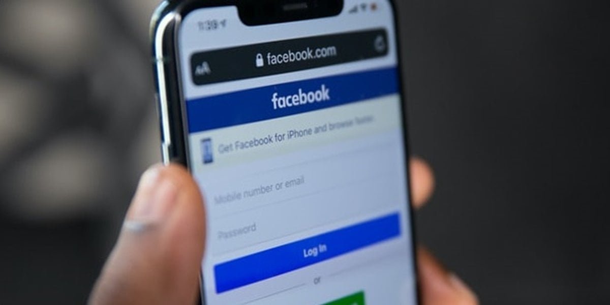 Cara Login 2 Akun Facebook di iPhone Tanpa Aplikasi Tambahan!