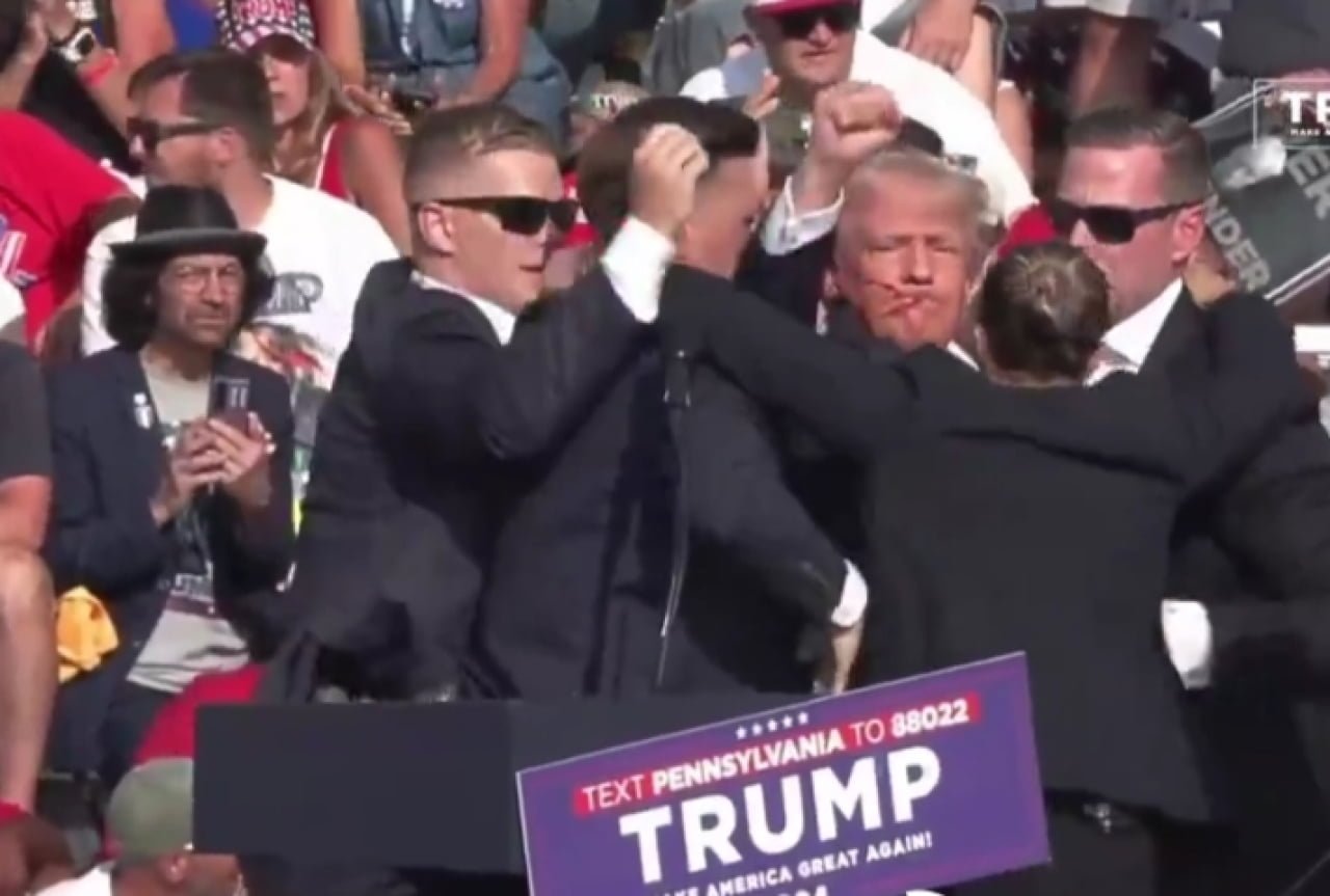 Heboh! Donald Trump Ditembak Saat Kampanye, Keadaan Makin Panas!