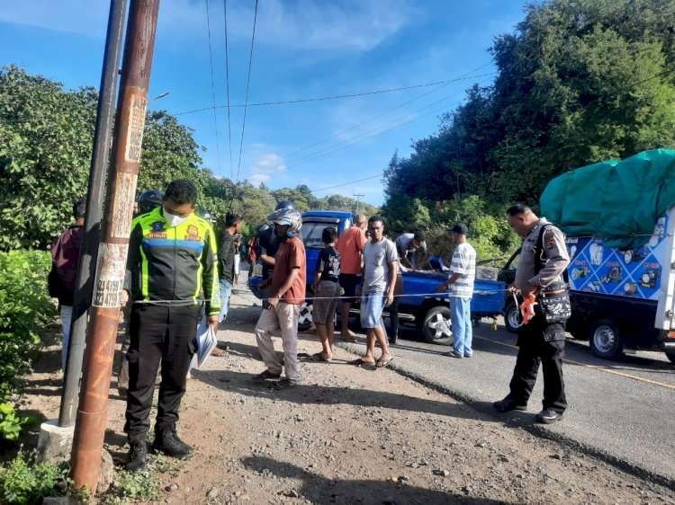 Kecelakaan Maut di Jalan Nita-Alok, Motor Ngebut Tabrak Pick Up!