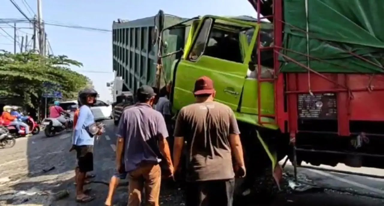 Kecelakaan Truk di Jembatan Balun Babat-Lamongan, Begini Kronologinya!