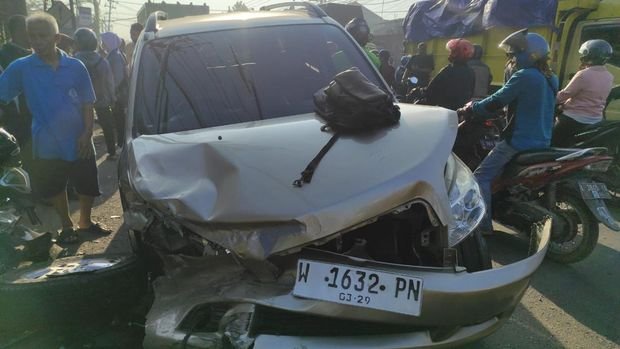 Kecelakaan di Legundi Bikin Warga Terpental ke Sungai, Satu Orang Tewas