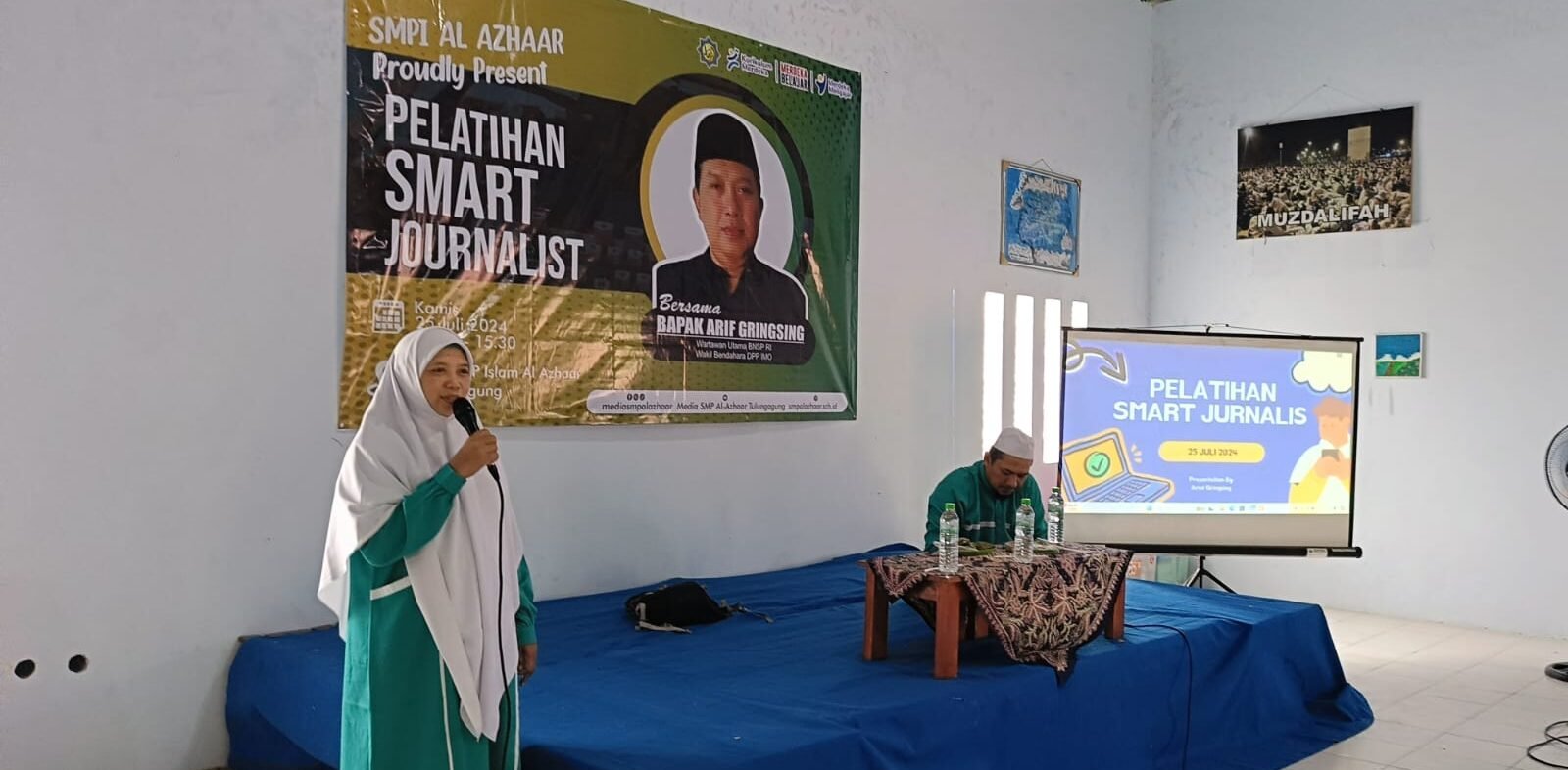 Serunya Pelatihan Jurnalistik di SMP Islam Al Azhaar Tulungagung
