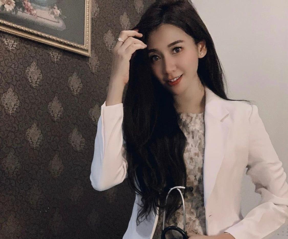 Usia 30-an tapi Nggak Mau Kelihatan Tua? Ini Cara Tetap Awet Muda ala Dr. Nadia!