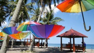 wisata pantai lowita harga tiket
