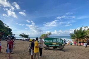 mesra beach gunung kidul, pantai mesra gunung kidul