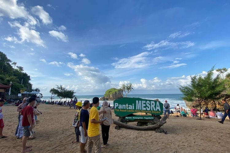 10 Pantai Dekat Heha Ocean View Bikin Mupeng Liburan Lagi!