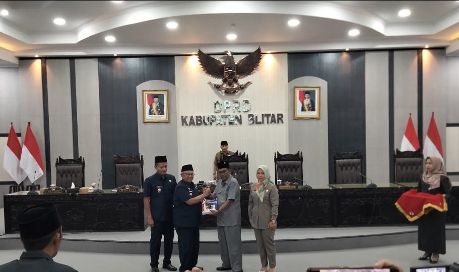 DPRD Kabupaten Blitar Gelar Rapat Paripurna Bahas Rancangan RPJMD 2025-2029, Bupati Rijanto Paparkan Visi Pembangunan