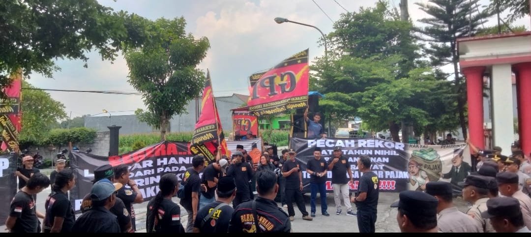 GPI Kritik Keras Pengelolaan APBD Blitar: Infrastruktur Buruk, Serapan Anggaran Lemah