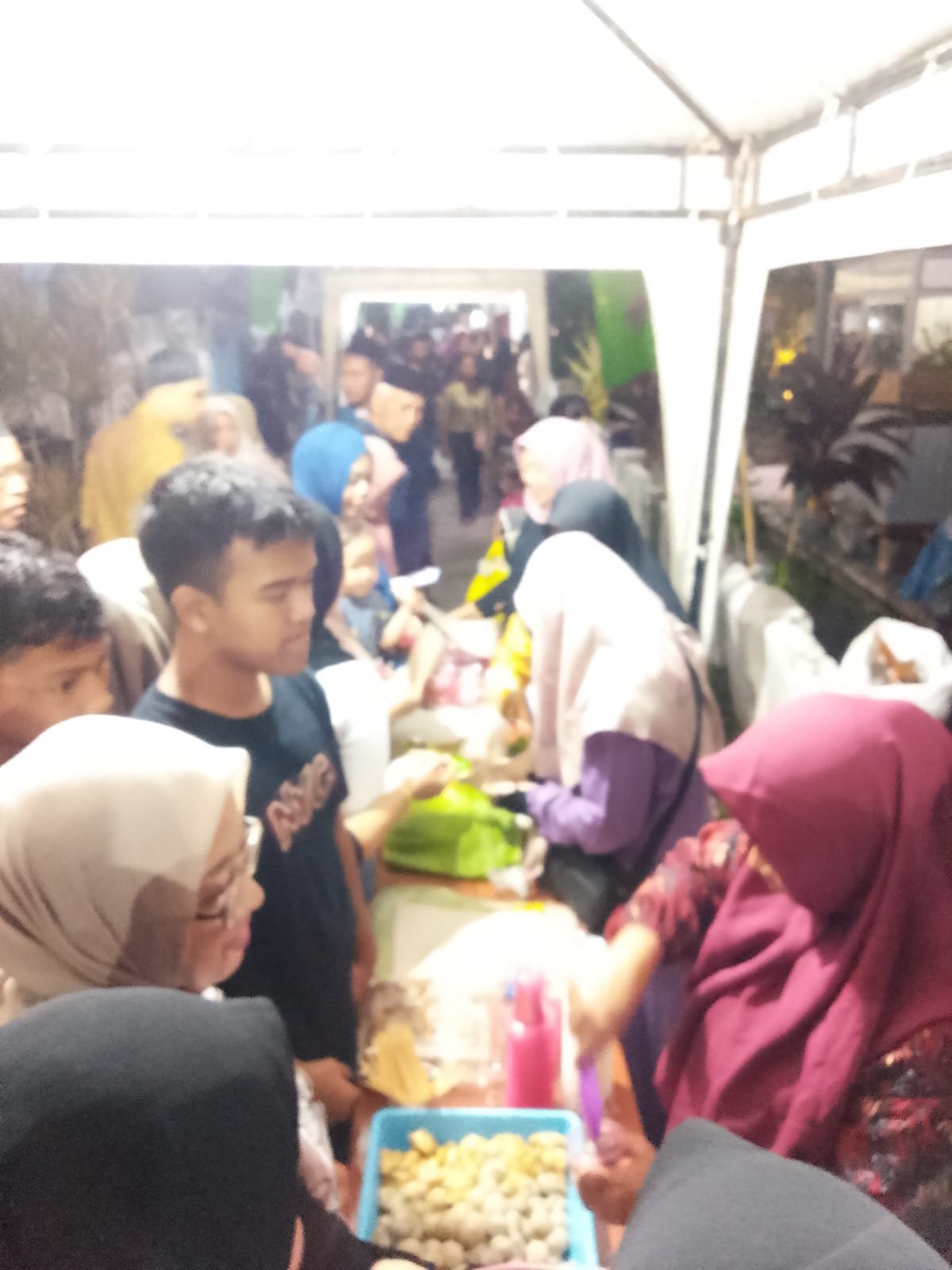 Kupatan Tiga RT di Batangsaren, Dari Dapur Warga hingga Pesan Wabup tentang Rukun