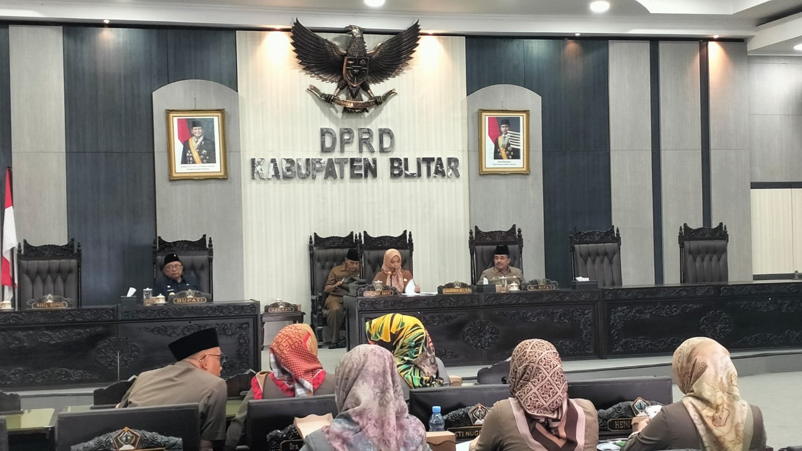DPRD Blitar Mulai Dalami LKPJ 2025, Fraksi Sampaikan Catatan dan Apresiasi