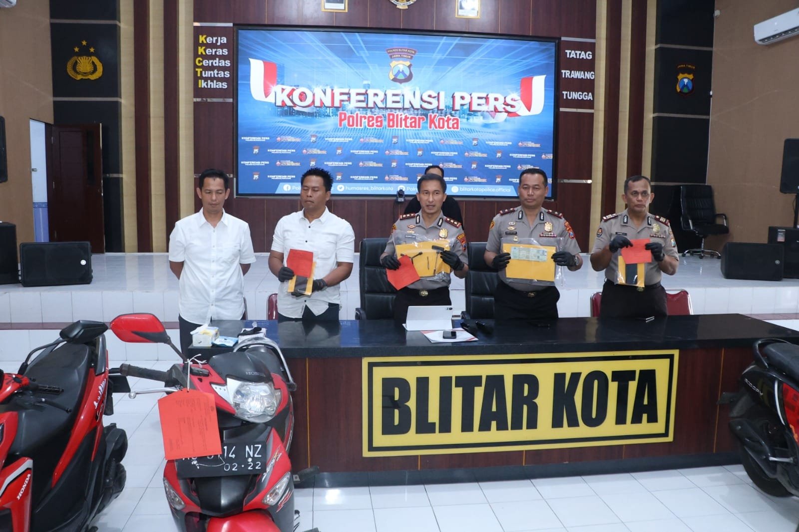 Polresta Blitar Bongkar Curanmor Lintas Wilayah, Dua Spesialis Gasak Motor di 11 TKP